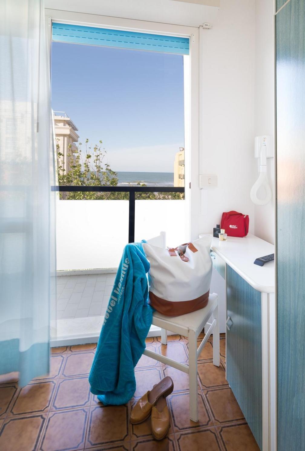 Hotel Taunus - Vista Mare Riccione Eksteriør bilde