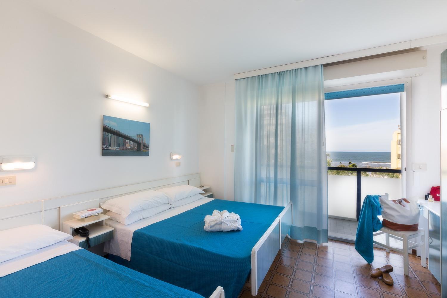 Hotel Taunus - Vista Mare Riccione Eksteriør bilde