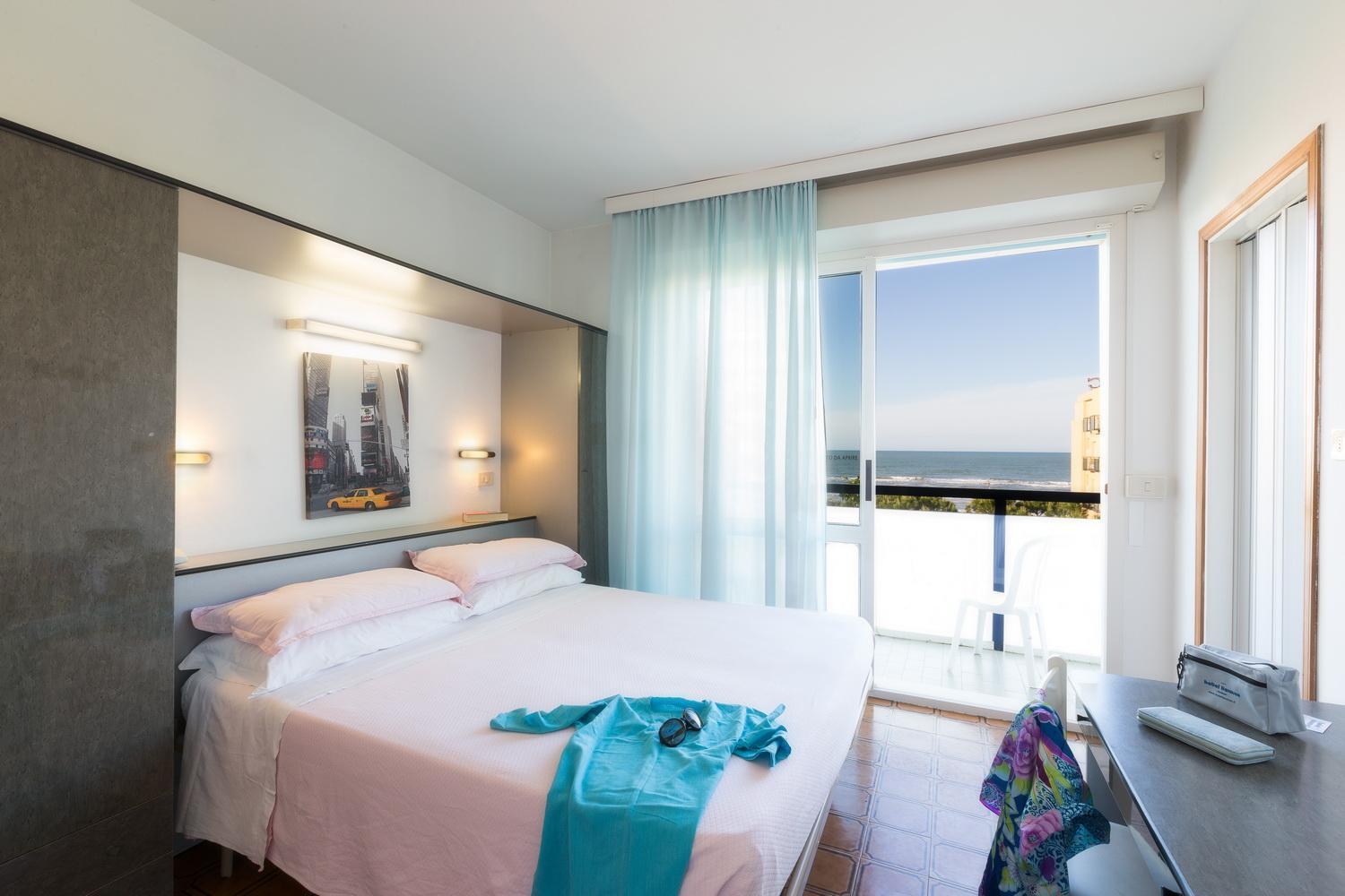 Hotel Taunus - Vista Mare Riccione Eksteriør bilde